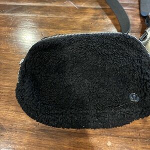Lululemon Boucle Fanny pack